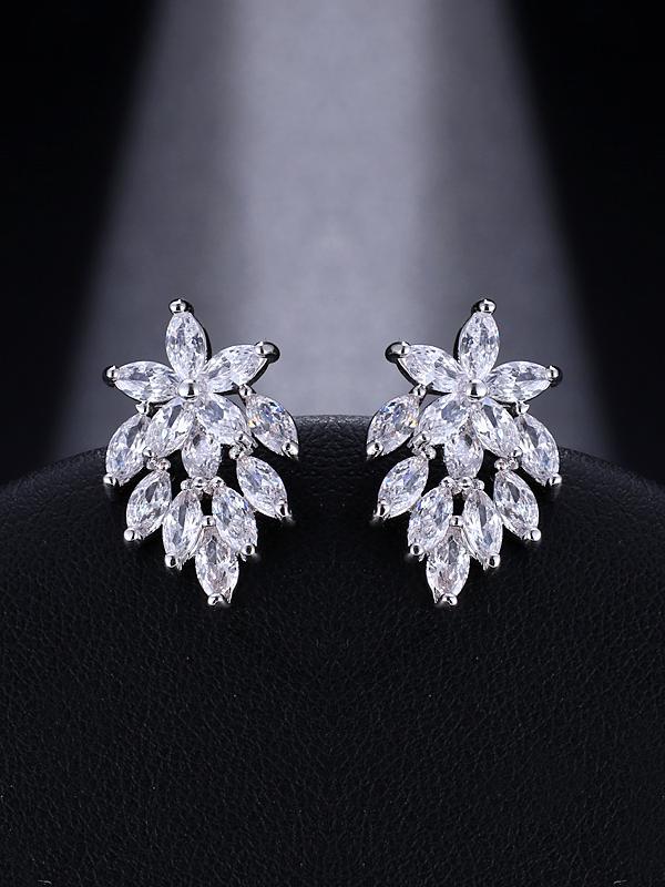 Fashion Simple Zirconia Flower Stud Earrings