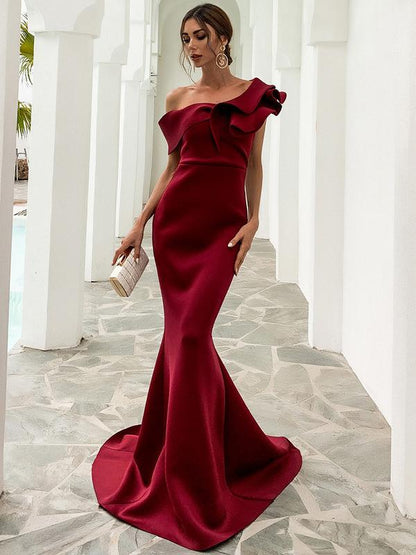Trailing Fishtail Toast Dresses